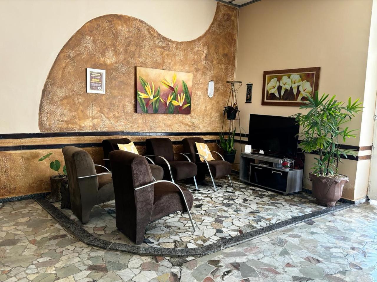 Hotel Colonial Braganca Paulista Bagian luar foto